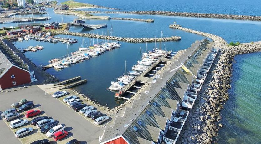 Photo of "Armela" - 10m from the sea