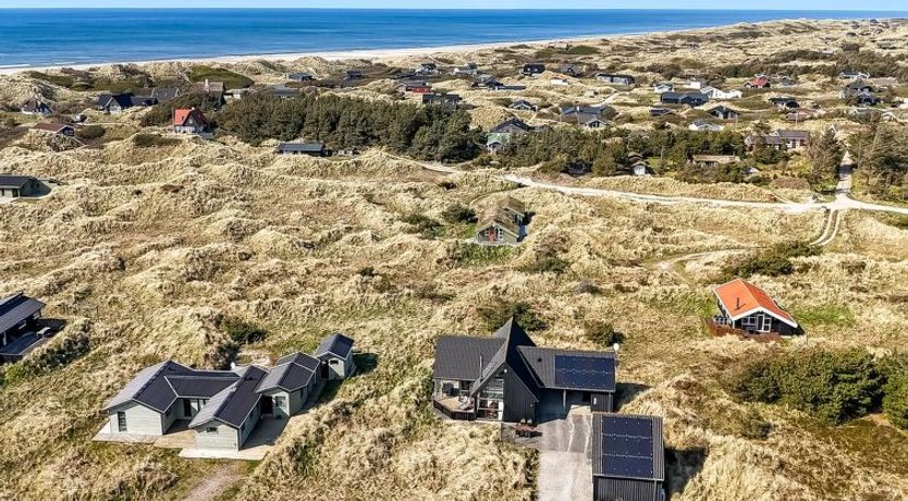 Photo of "Lilie" - 350m from the sea