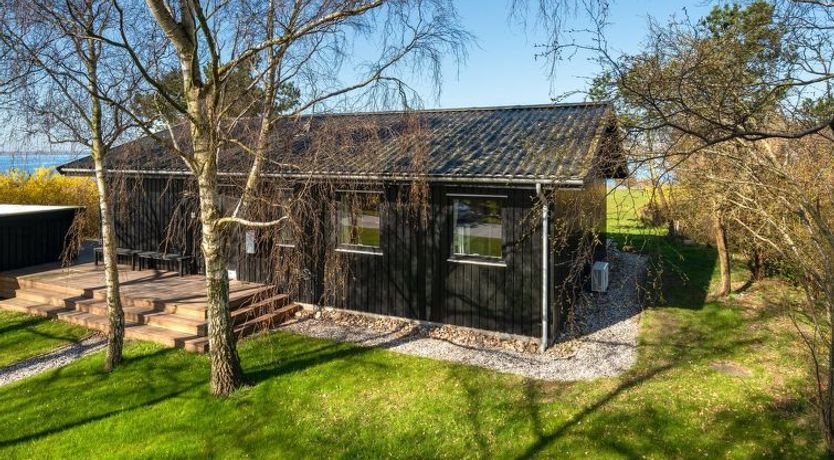 Photo of "Iadrik" - 85m to the fjord