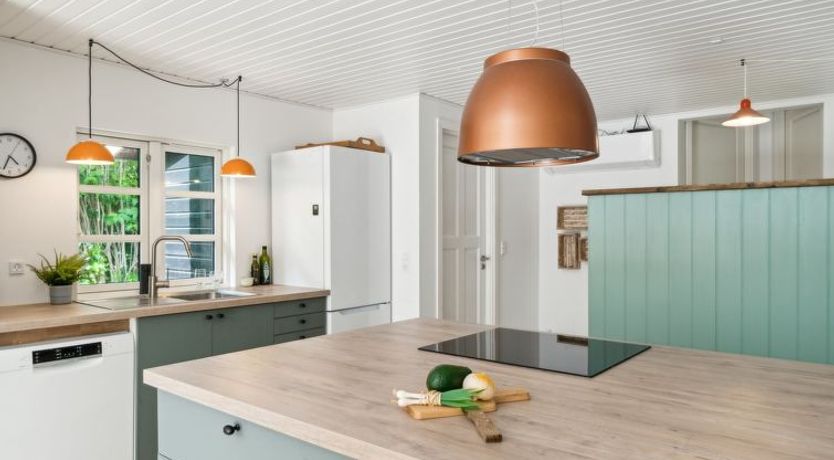 Photo of "Riana" - 700m from the sea