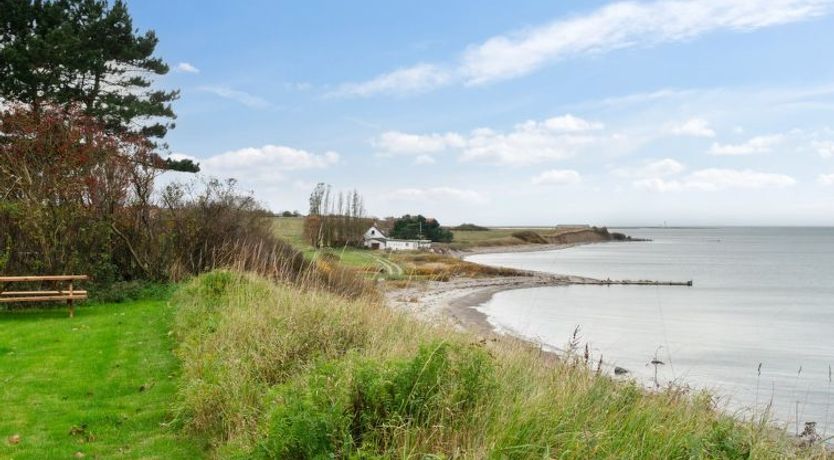 Photo of "Eyer" - 20m from the sea