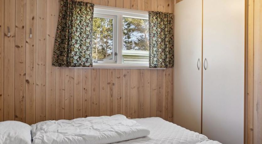 Photo of "Fenja" - 1.2km from the sea