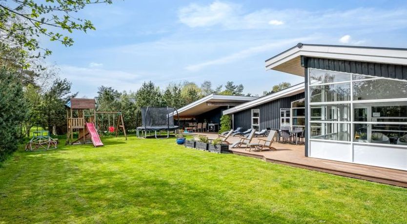 Photo of "Helena" - 700m from the sea