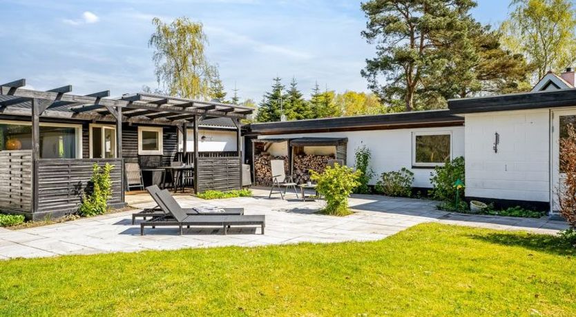 Photo of "Annastasia" - 400m from the sea