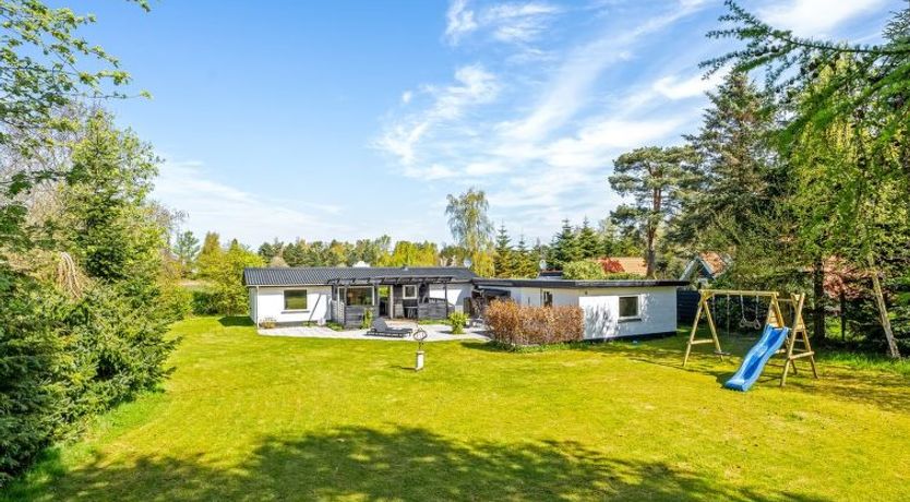 Photo of "Annastasia" - 400m from the sea