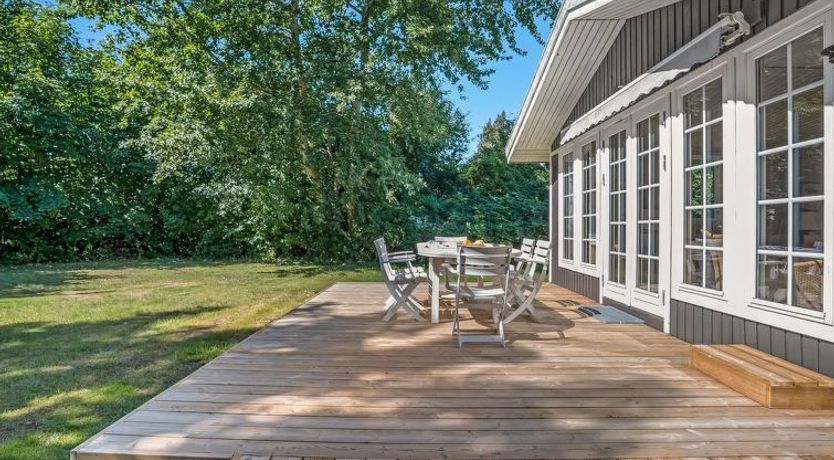 Photo of "Tineke" - 200m from the sea