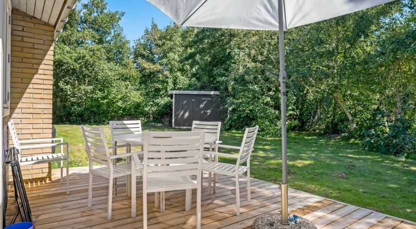 Photo of "Tineke" - 200m from the sea