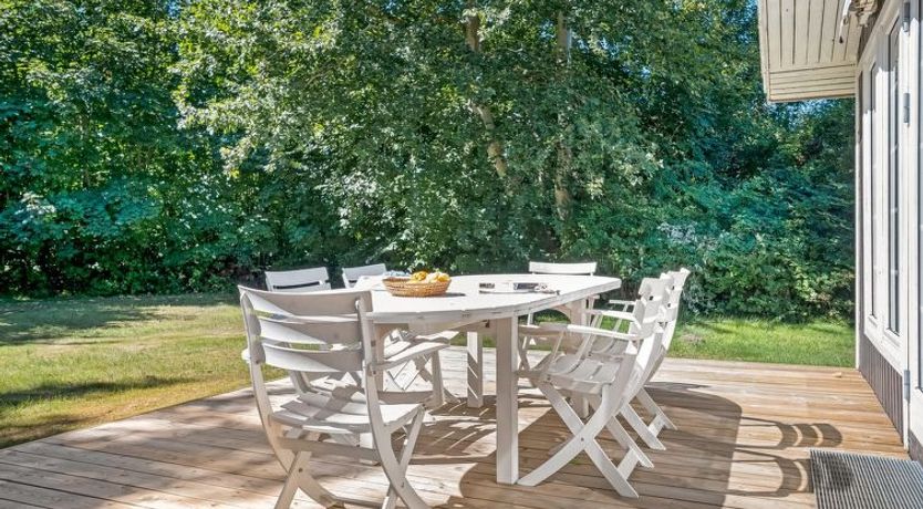 Photo of "Tineke" - 200m from the sea