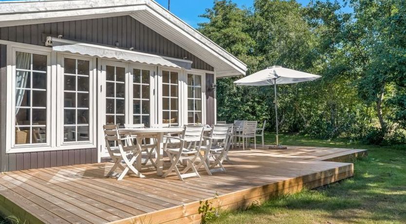 Photo of "Tineke" - 200m from the sea