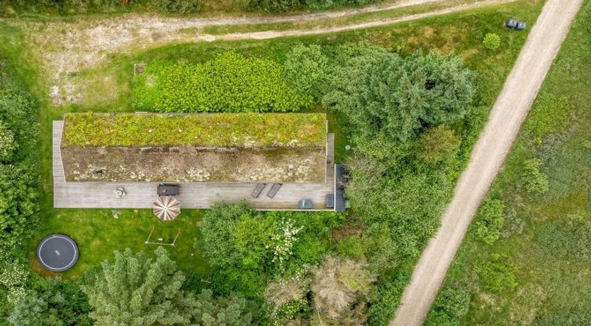 Photo of "Yngve" - 1.2km from the sea