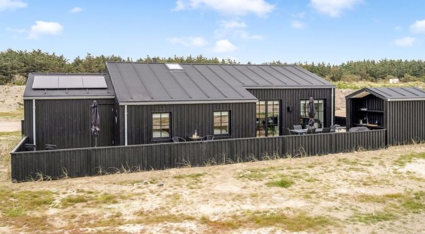 Photo of "Malomir" - 500m from the sea