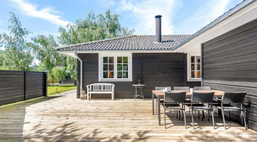 Photo of "Felicia" - 350m from the sea