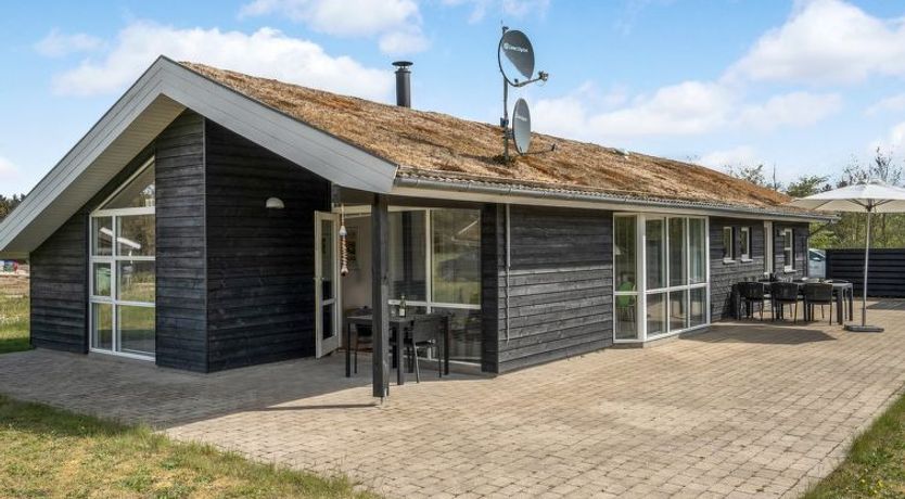 Photo of "Frerich" - 1.5km from the sea