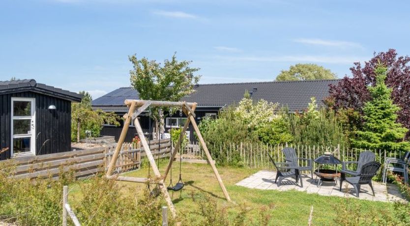 Photo of "Tuulikki" - 100m from the sea