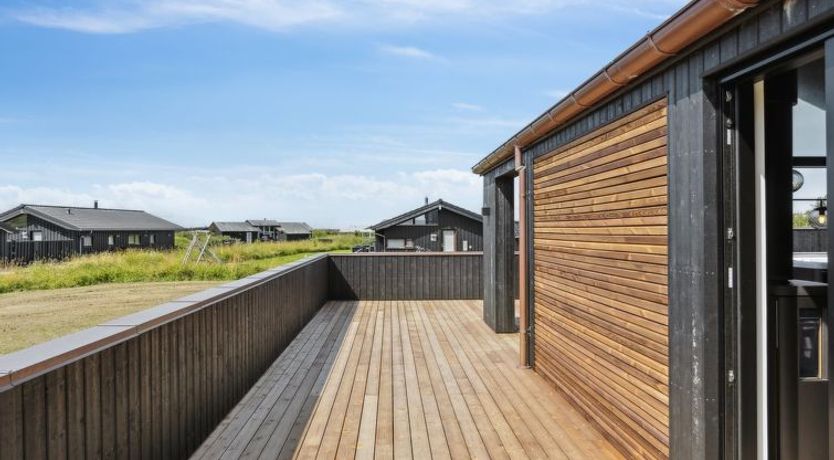 Photo of "Anemette" - 800m from the sea