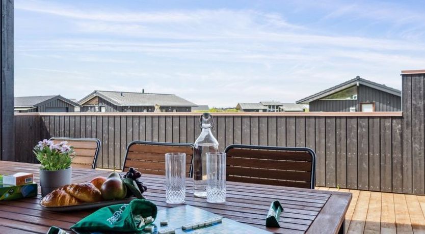 Photo of "Anemette" - 800m from the sea