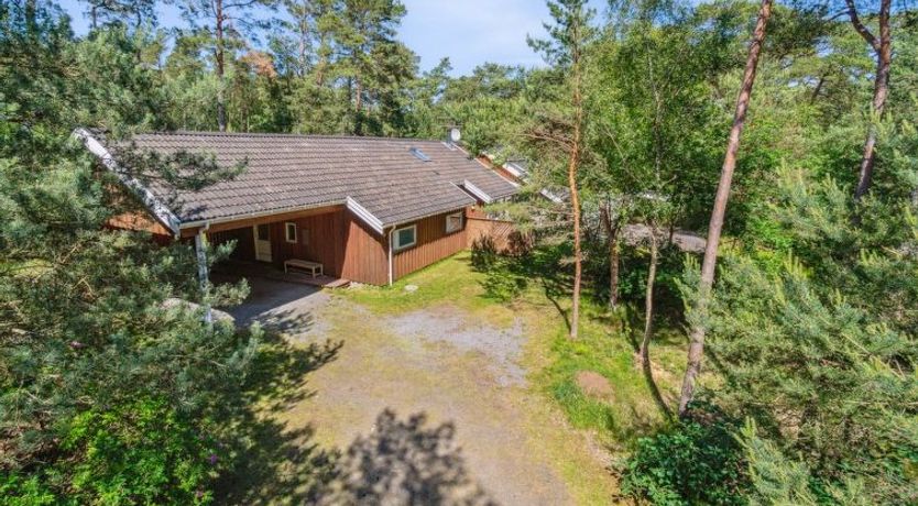 Photo of "Auvo" - 200m from the sea