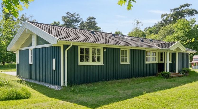 Photo of "Launo" - 1.1km to the fjord