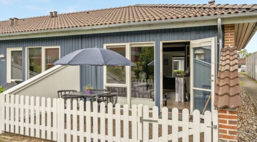 Photo of "Ala" - 80m from the sea