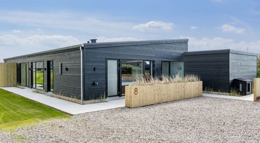 Photo of "Lyder" - 400m from the sea