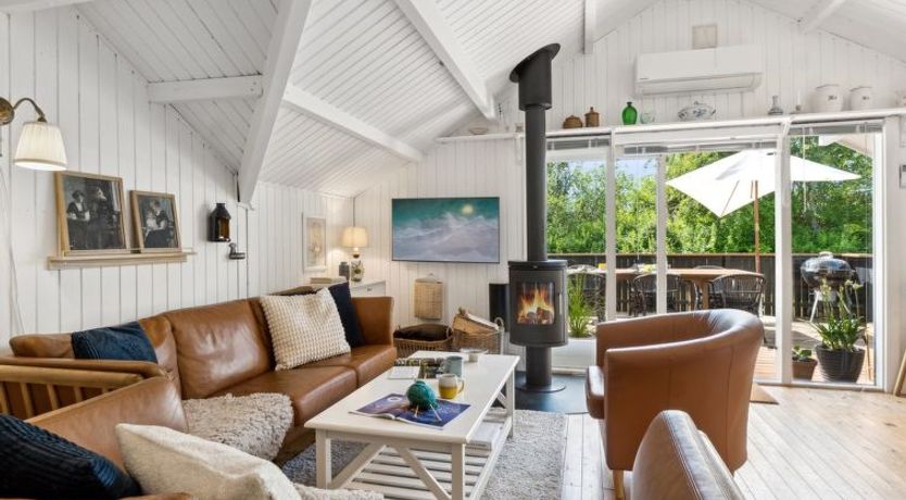 Photo of "Nayati" - 800m from the sea