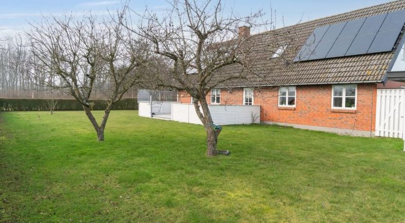 Photo of "Josie" - 700m from the sea