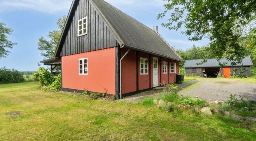 Photo of "Thana" - 8km from the sea