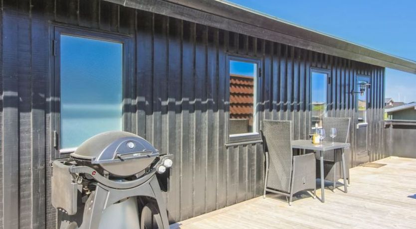 Photo of "Frederik" - 250m from the sea