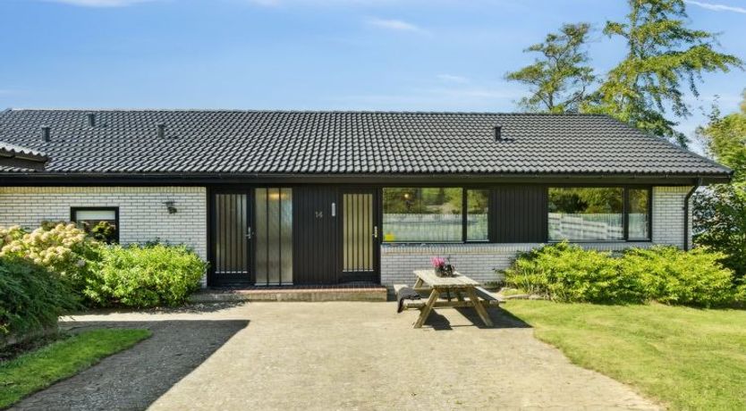 Photo of "Jovana" - 40m from the sea