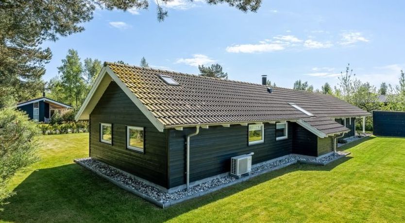 Photo of "Gudlaug" - 1km from the sea