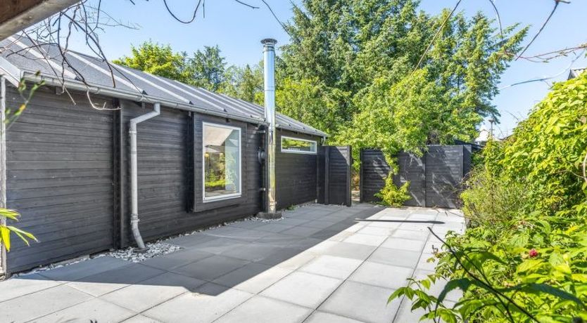 Photo of "Anouk" - 500m from the sea