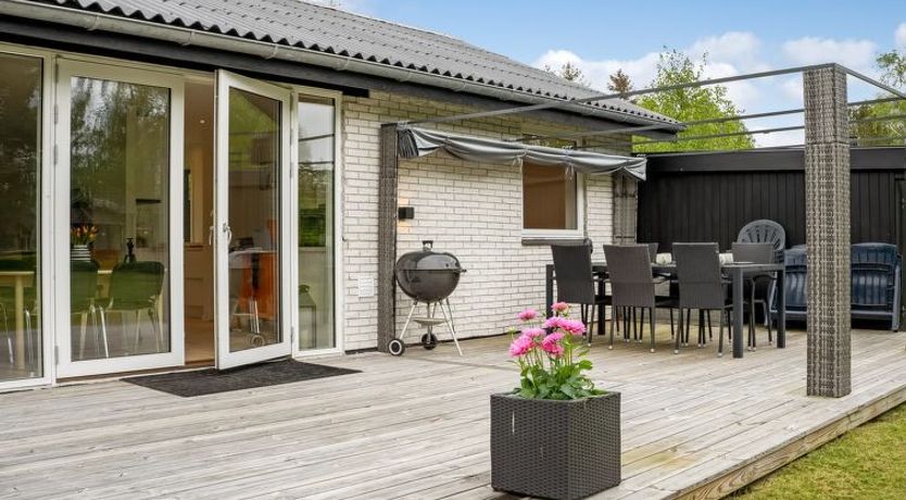 Photo of "Ginie" - 600m from the sea