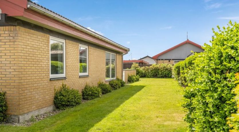 Photo of "Elika" - 1.5km from the sea