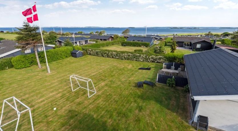 Photo of "Gudrun" - 250m from the sea