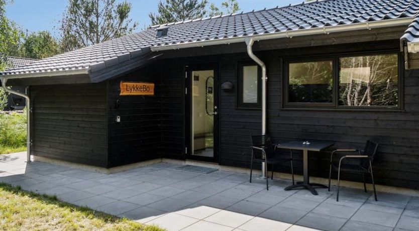 Photo of "Ela" - 800m from the sea