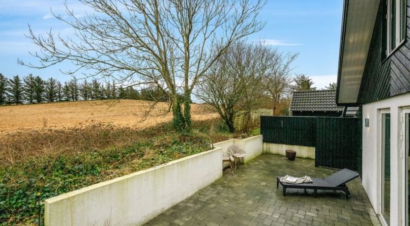 Photo of "Elisabetha" - 100m from the sea