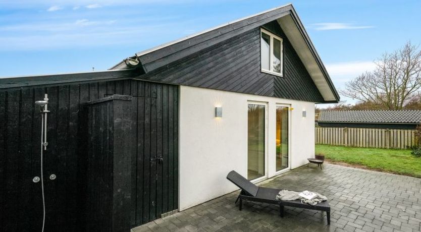 Photo of "Elisabetha" - 100m from the sea