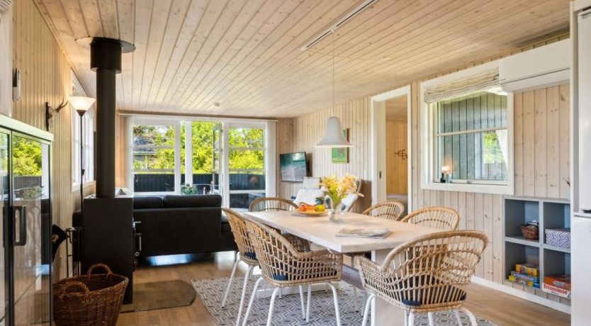 Photo of "Melvin" - 700m from the sea