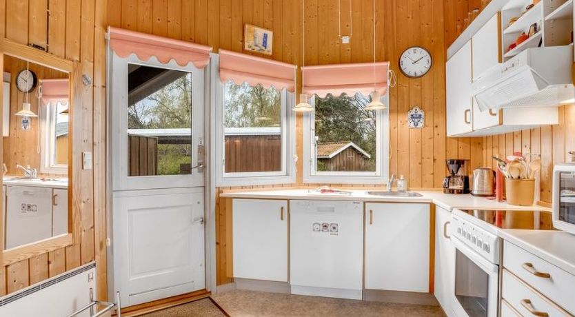 Photo of "Eeva" - 900m from the sea