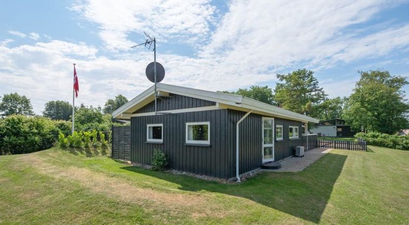 Photo of "Raija" - 400m from the sea