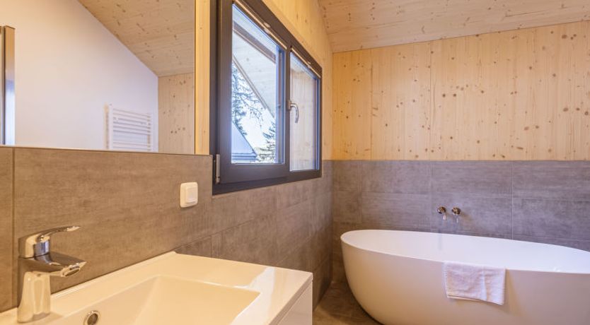 Photo of Superior # 7 mit Sauna & Hot Tub Holiday Home 7