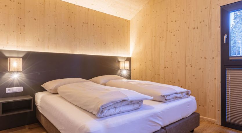 Photo of Superior # 7 mit Sauna & Hot Tub Holiday Home 7