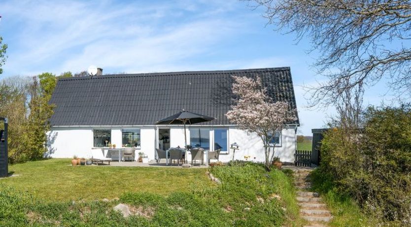 Photo of "Ose" - 50m from the sea