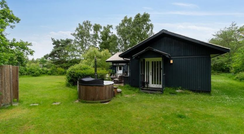 Photo of "Sybilla" - 600m from the sea