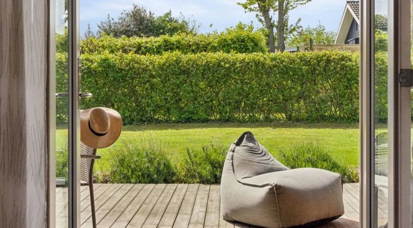 Photo of "Esther" - 500m from the sea