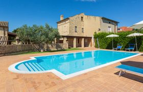 Photo of borgo-agrituristico-il-pino-holiday-home-1