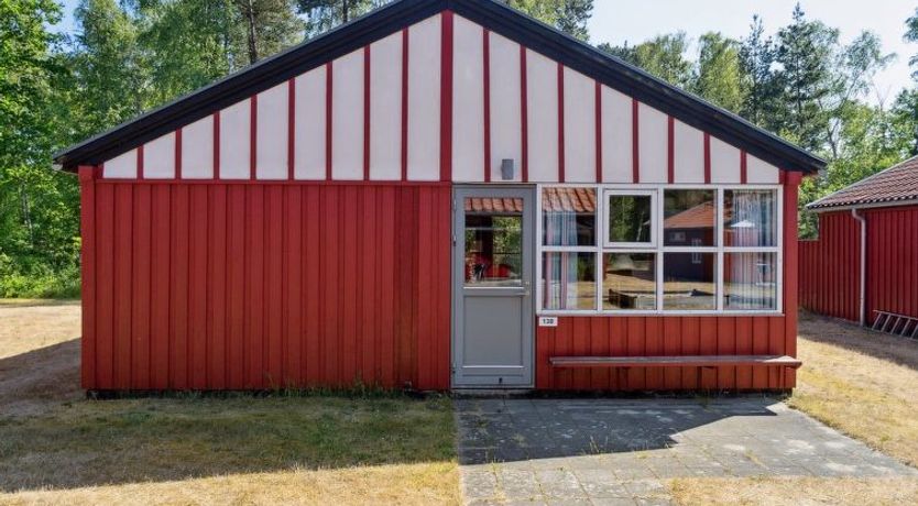 Photo of "Ferbine" - 400m from the sea