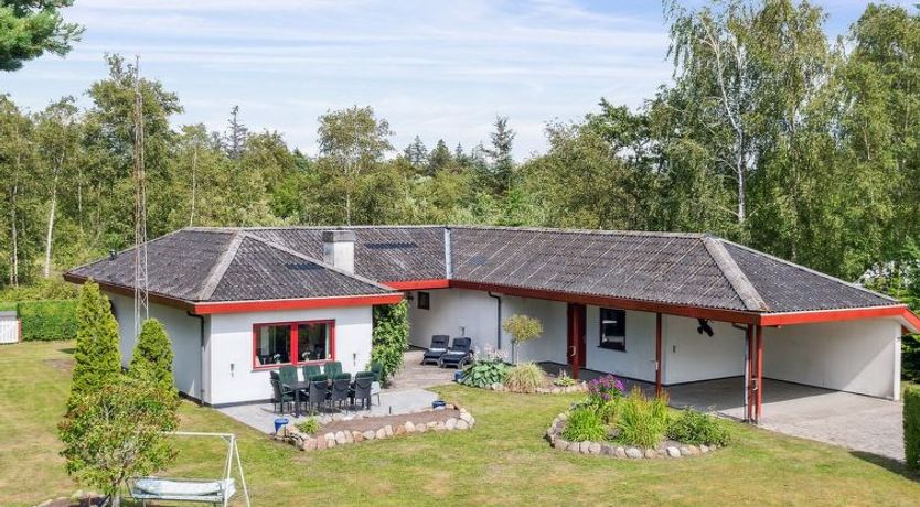 Photo of "Hakon" - 550m from the sea