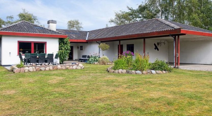 Photo of "Hakon" - 550m from the sea