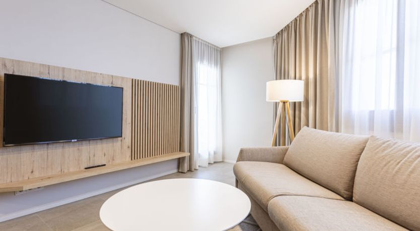 Photo of mit 2 Schlafzimmern Ski in/Ski out Apartment 2